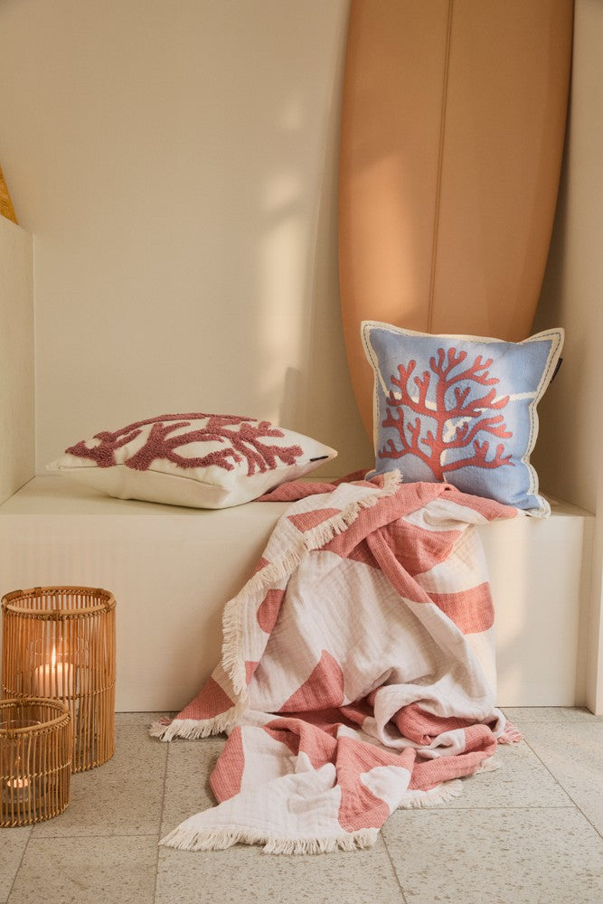 VI 19792_28575e1759-11_summer_indoor_sofa_087_.jpg