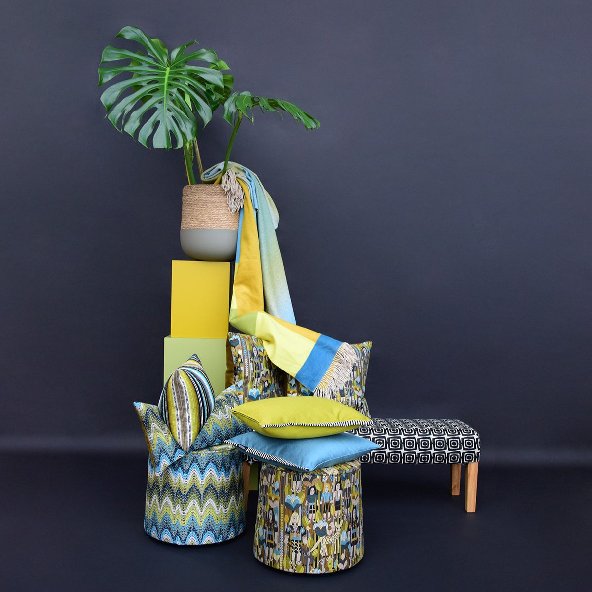 Rohleder Tulum Ola Pouf – Bunter Sitzhocker mit Stickoptik