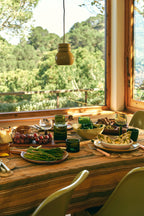 VI 2425_Collection_HKLIVING_Shoot_1_LR_-882.jpg