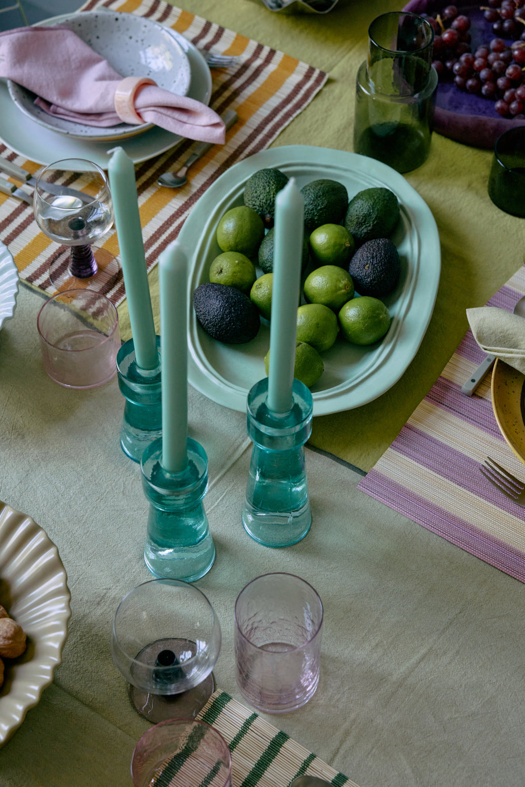 VI 2526_Collection_HKLIVING_Shoot_1_LR_126.jpg