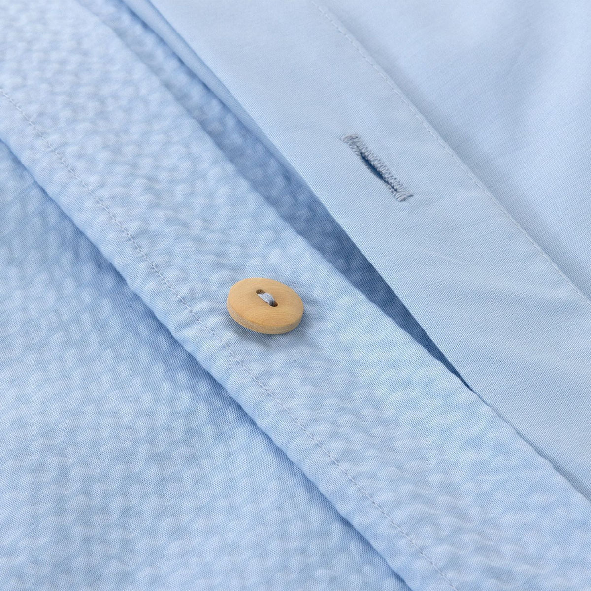 525957